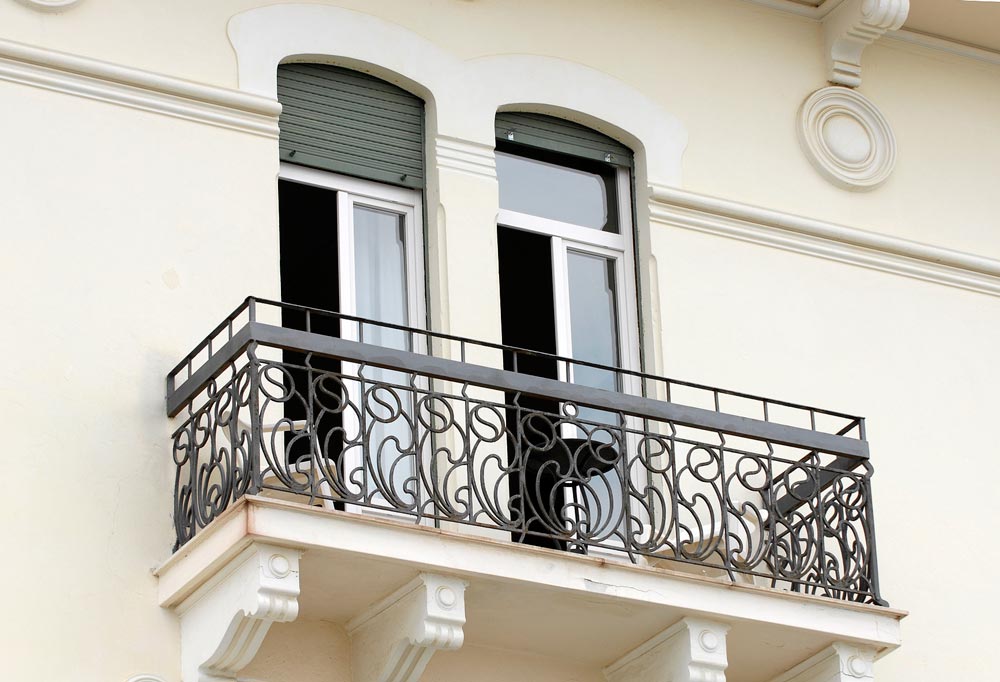 Serramenti hotel in riviera